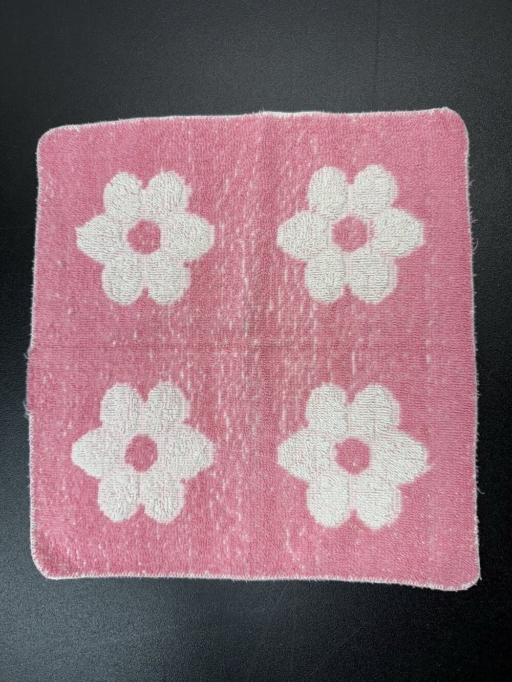 Vintage Daisy Floral Mod Floral Pink White Washcloth Cotton Face Towel MCM Retro
